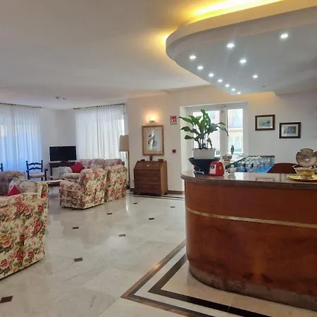 Hotel Dora-3