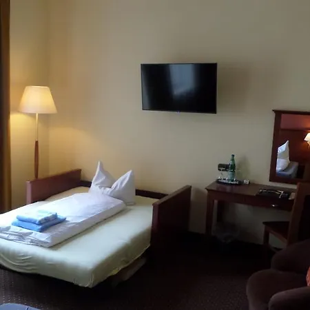 City Hotel-3