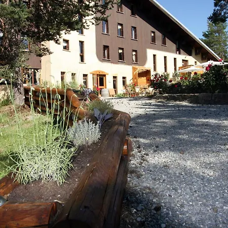 Hôtel - Domaine de l'Adoux-3