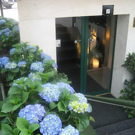 Owl Hotel-2