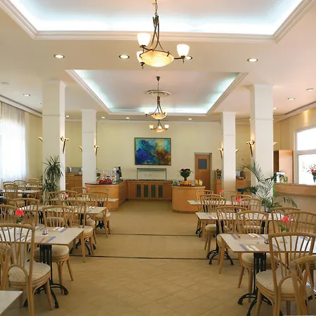 Cynthiana Beach Hotel-2