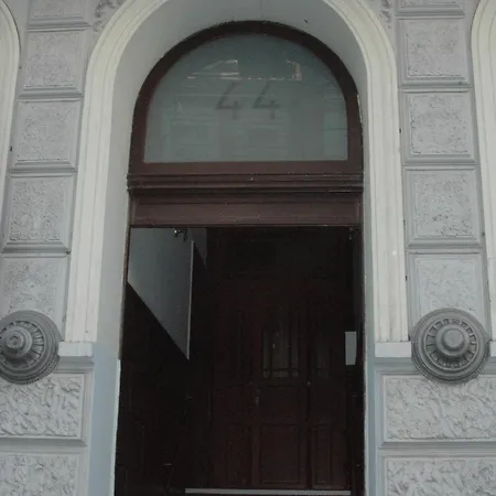 Buch-Ein-Bett Hostel-2