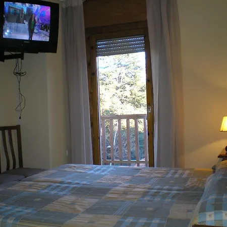 Apartamentos Turisticos Sol y Nieve-3