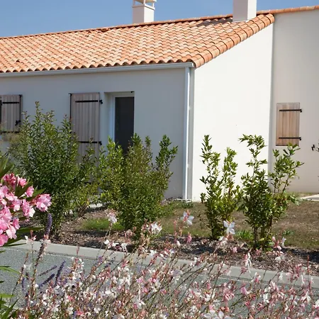 Residence Goelia Les Grands Rochers-3