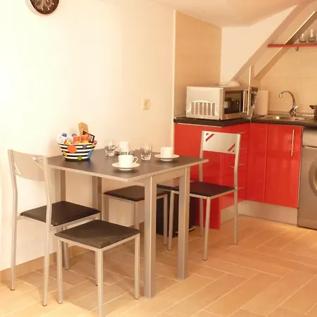 Apartamentos Madrid Centro-2