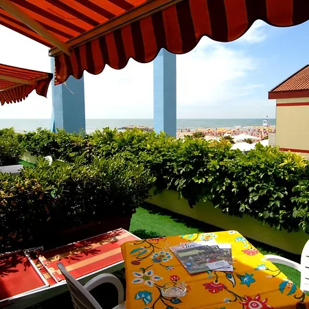 Hotel Righetto Fronte Mare-2