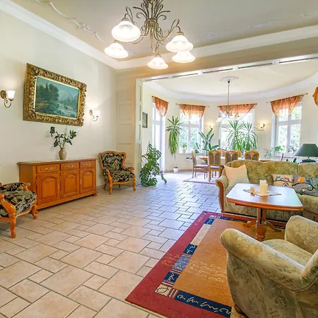 Villa Parkhaus-2