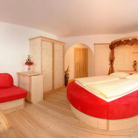 Bed&Breakfast Landhaus Strasser-2