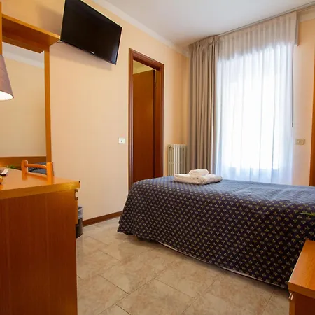 Hotel Benacus Torri del Benaco-2