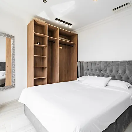 Puerto Banús Beach Apartments-3