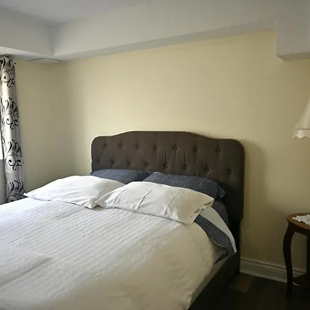 Empire Suite-3