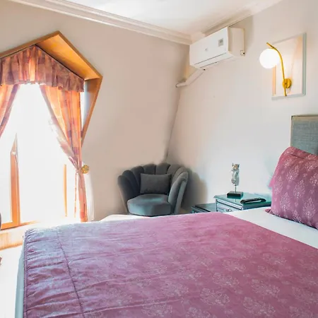 Hotel Daphne-3