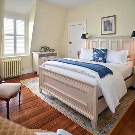Old Manse Inn-2