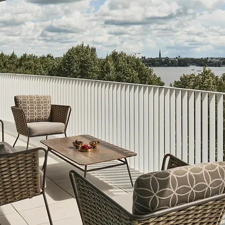The Fontenay Hamburg-2