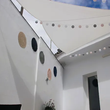 Apartamento independiente con parking privado gratuito y terraza de ensueño junto al Teatro Romano-2