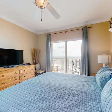 Crystal Shores West-2