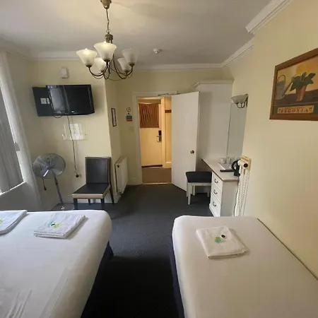 Manor Hotel-2