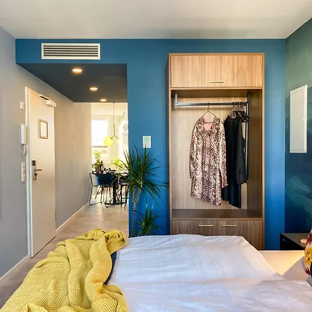 Astoria Apartments-2