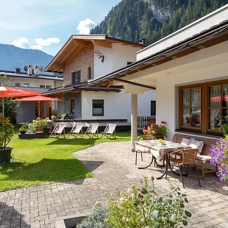 Gästehaus Schneeberger-3