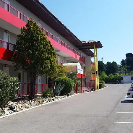 Brit Hotel Essentiel Sète / Balaruc-2