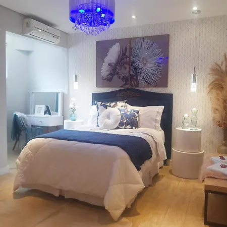 Live House Boutique-2