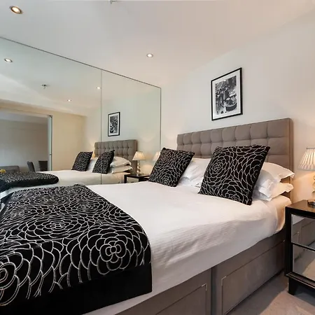 Nell Gwynn House Apartment-3