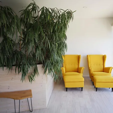 Hillside House Suites & Spa-3