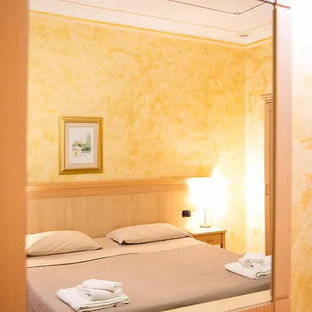 Mannu Hotel-3
