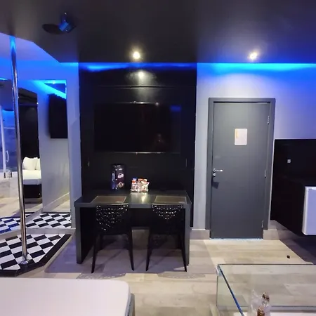 Prestige Motel 2-3