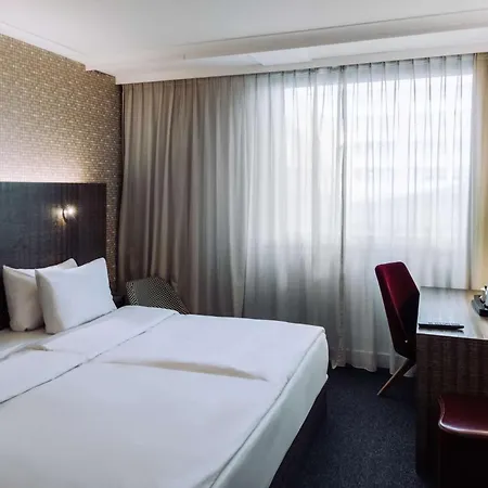 Pentahotel Reading-2