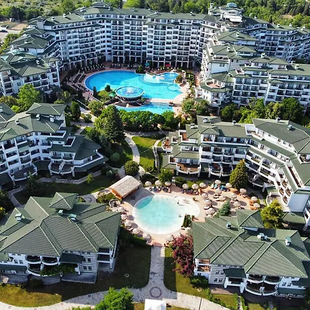 Emerald Beach Resort & Spa-3