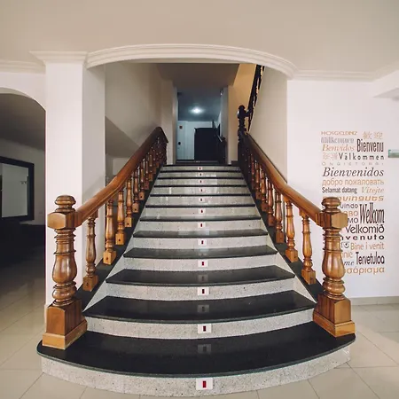 Hotel Dinajan-2
