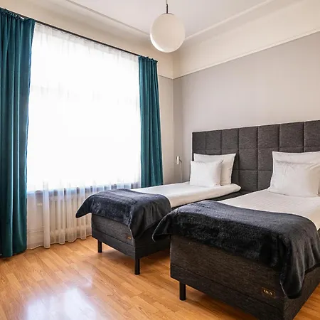 Queen'S Hotel By First Hotels-2