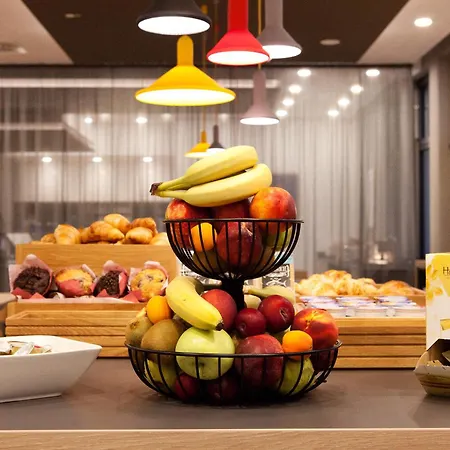 Holiday Inn Express - Duesseldorf Airport-2