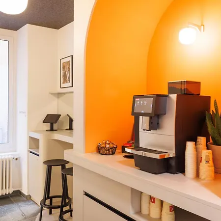 Fred Guest House Hauptbahnhof - Self Check-In-3