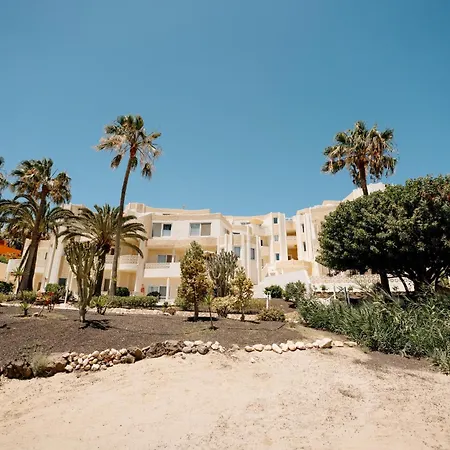 R2 Maryvent Beach Apartments-3