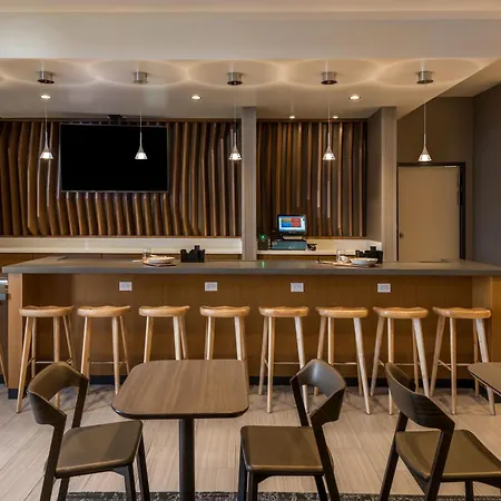 Springhill Suites By Marriott Reno-2