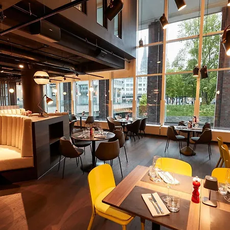 Steigenberger Hotel Hamburg-3
