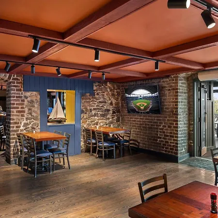 River Street Inn (Adults Only)-2