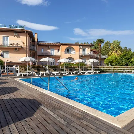 Residence Villa Giardini-3