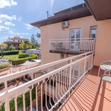 Residence Villa Giardini-2