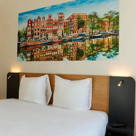 Easyhotel Amsterdam Arena Boulevard-2
