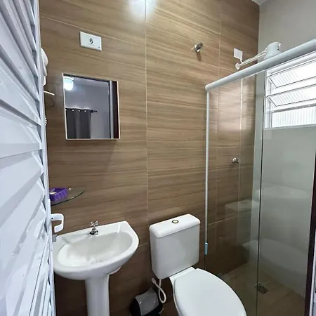 Apartamento de quarto na praia grande ubatuba 22E-2