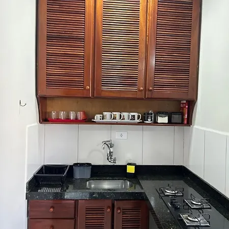 Apartamento de quarto na praia grande ubatuba 22E-3