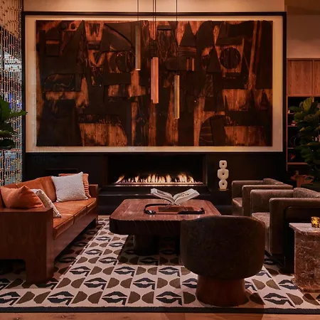 Hollywood Volume, A Tribute Portfolio Hotel-2