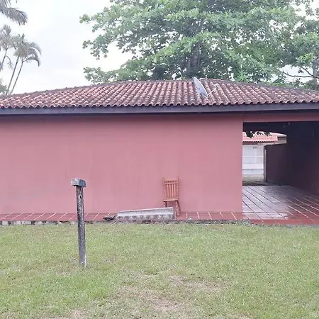 Quarto para quatro pessoas a duas quadras da praia - Balneário Saint Etienne - Matinhos-3