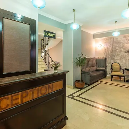 Raymond Hotel Old City-3