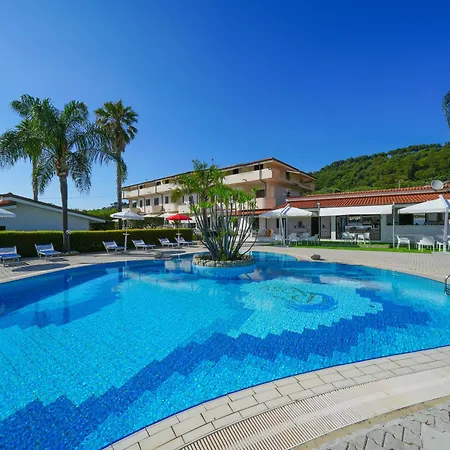 Rosy Hotel Residence-3