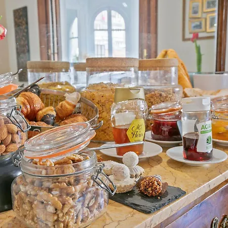 Mihlton Barcelona Boutique B&B (Adults Only)-3