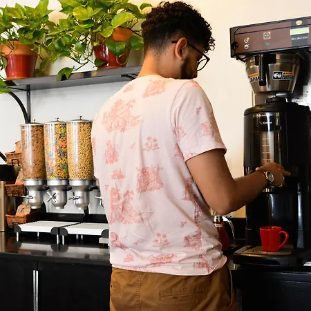 Chicago Getaway Hostel-2